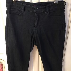 Dark Denim Capris! 